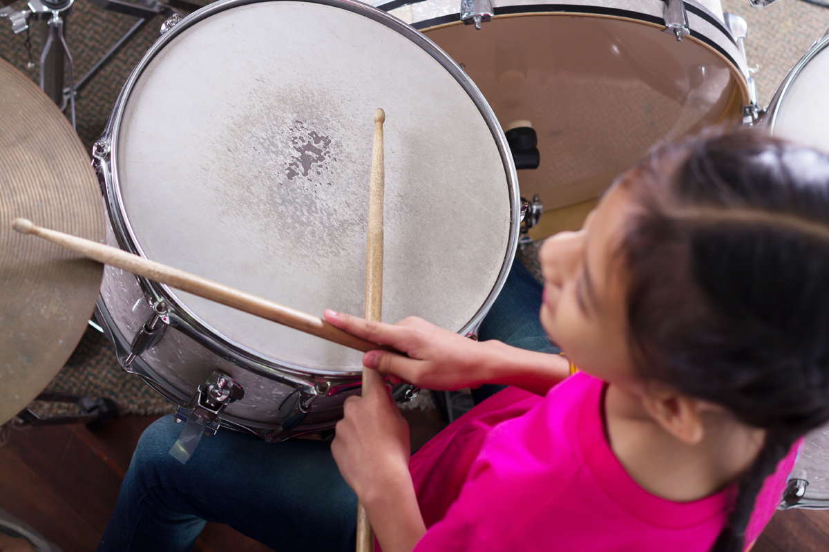 Kids Learn to Play the Drum Set (Beginner) [Class in NYC] Creatively